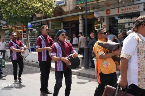 طنین فرهنگ اصیل ایرانی در سلیمانیه عراق/ کارناوال یک کیلومتری هنرمندان ایرانی مردم سلیمانیه را به وجد آورد