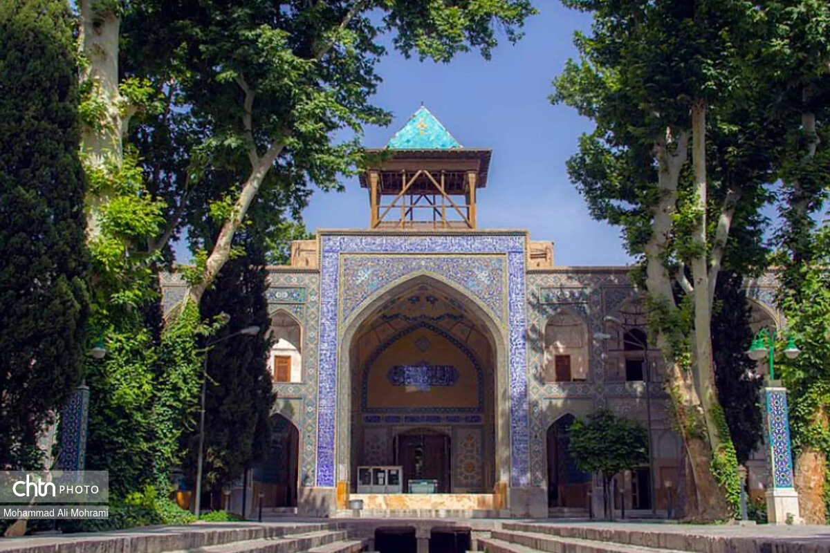 مدرسه چهار باغ اصفهان