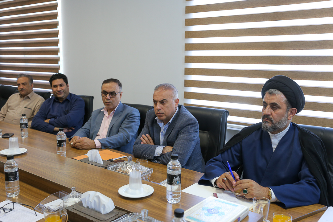 ارزشهای ملی و دینی با احترام گردشگر صیانت شود