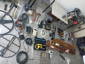 ۱۲ دستگاه فلزیاب در استان فارس کشف‌وضبط شد