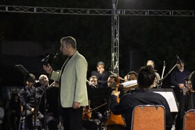 طنین موسیقی در قلب تاریخ؛ اجرای باشکوه ارکستر سمفونیک فلک‌الافلاک در قلعه تاریخی لرستان