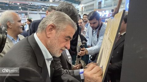 افتتاح شانزدهمین نمایشگاه سراسری صنایع دستی ایران و چهارمین جشنواره پخت نان سنتی در یزد