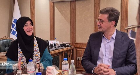 افتتاح شانزدهمین نمایشگاه سراسری صنایع دستی ایران و چهارمین جشنواره پخت نان سنتی در یزد