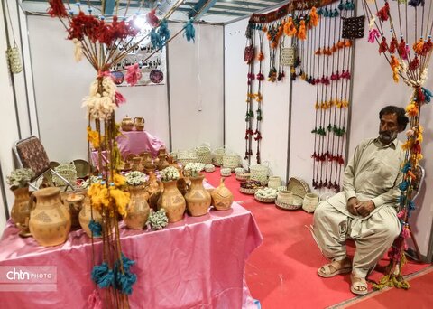 افتتاح شانزدهمین نمایشگاه سراسری صنایع دستی ایران و چهارمین جشنواره پخت نان سنتی در یزد