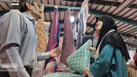 افتتاح شانزدهمین نمایشگاه سراسری صنایع دستی ایران و چهارمین جشنواره پخت نان سنتی در یزد