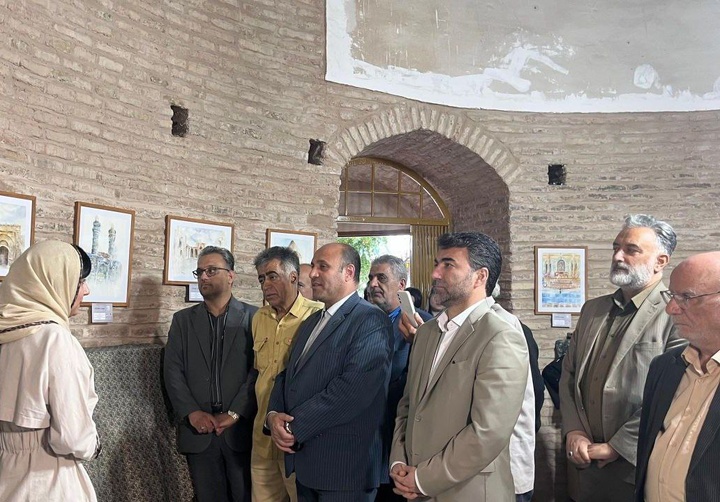 نمایشگاه نقاشی آبرنگ «میراث ماندگار» در برج مقبره علاءالدوله ورامین افتتاح شد