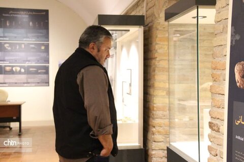 بازدید معاون امور فرهنگی وزیر فرهنگ از ۱۰۰ هزار تاریخ لرستان