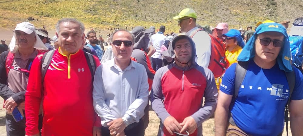 همایش کوه گل دنا