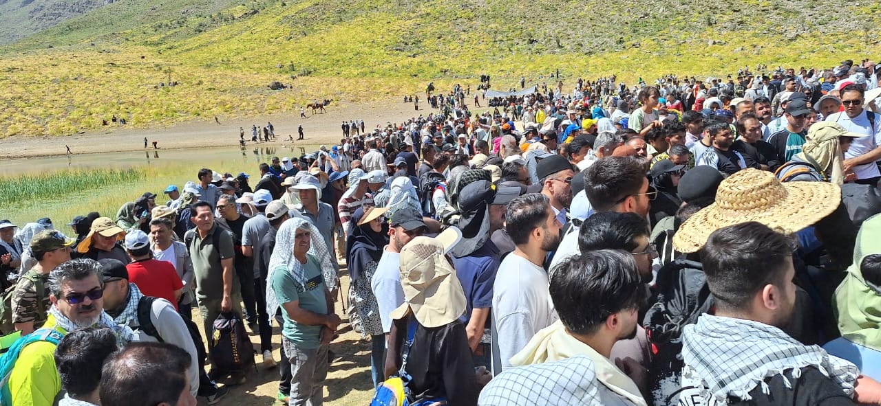 همایش کوه گل دنا