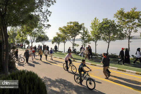 همایش پیاده روی خانوادگی دور دریاچه شورابیل