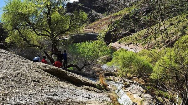 آزادسازی آبشار طلایی خرم‌آباد