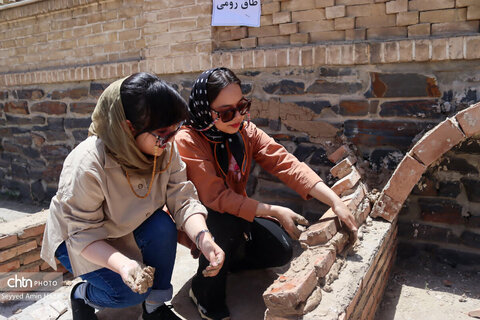 کارگاه یک‌روزه «طاق‌زنی سنتی» در پایگاه جهانی هگمتانه برگزار شد