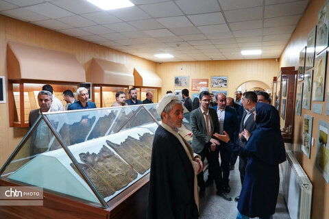 قضات و کارکنان دادسرای دادگستری از جاذبه‌های گردشگری همدان بازدید کردند