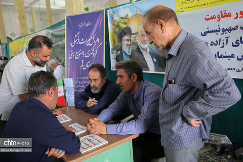 برگزاری میز خدمت نماز جمعه جعفرآباد با حضور مسئولان میراث‌فرهنگی قم