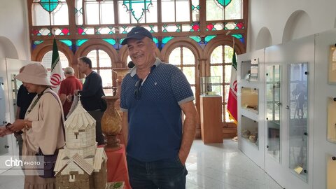 بازدید کمپرسواران از جاذبه‌های تاریخی و گردشگری آذربایجان غربی