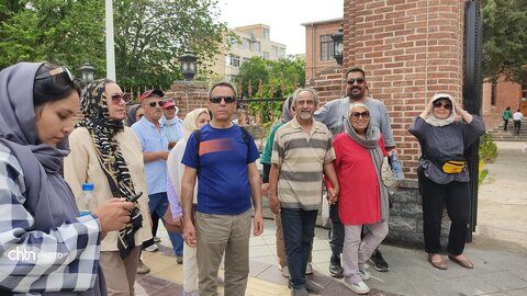 بازدید کمپرسواران از جاذبه‌های تاریخی و گردشگری آذربایجان غربی