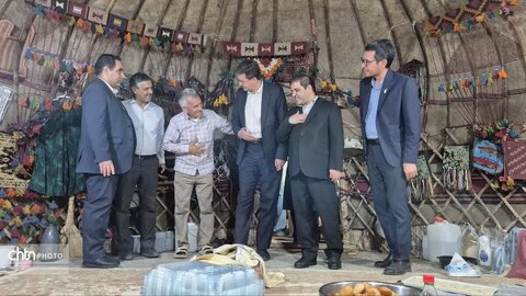 بازدید معاون سیاسی و امنیتی استانداری از شانزدهمین نمایشگاه سراسری صنایع دستی ایران یزد