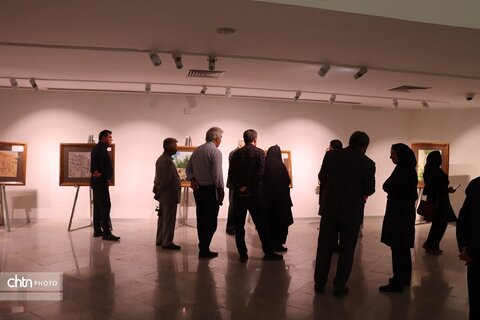 به مناسبت سوم خرداد  غبار روبی وعطر افشانی شهدای گمنام جبل النور ومراسم بزرگداشت آزاد سازی خرمشهر توسط کارکنان میراث فرهنگی خراسان رضوی