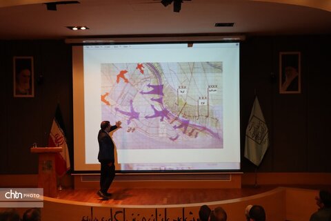 به مناسبت سوم خرداد  غبار روبی وعطر افشانی شهدای گمنام جبل النور ومراسم بزرگداشت آزاد سازی خرمشهر توسط کارکنان میراث فرهنگی خراسان رضوی