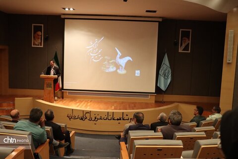 به مناسبت سوم خرداد  غبار روبی وعطر افشانی شهدای گمنام جبل النور ومراسم بزرگداشت آزاد سازی خرمشهر توسط کارکنان میراث فرهنگی خراسان رضوی