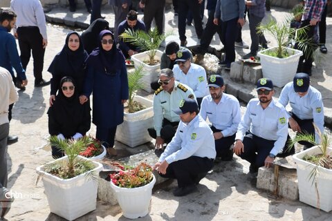 به مناسبت سوم خرداد  غبار روبی وعطر افشانی شهدای گمنام جبل النور ومراسم بزرگداشت آزاد سازی خرمشهر توسط کارکنان میراث فرهنگی خراسان رضوی