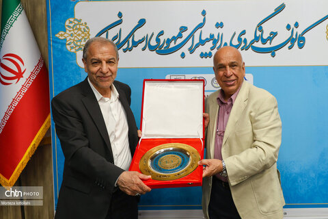 دیدار مدیر ارشد اجرایی و رئیس کلوپ بین‌المللی اتومبیلرانی کویت با مدیرعامل کانون جهانگردی و اتومبیلرانی