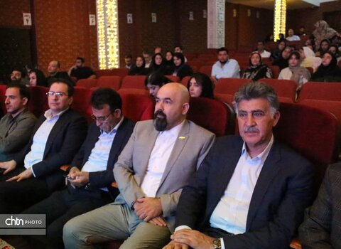آیین اختتامیه و تجلیل از برگزیدگان نخستین جشنواره ملی مد و لباس زاگرس