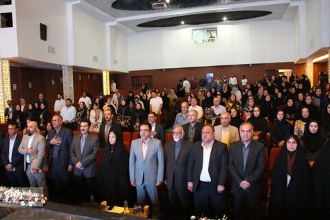 آیین اختتامیه و تجلیل از برگزیدگان نخستین جشنواره ملی مد و لباس زاگرس