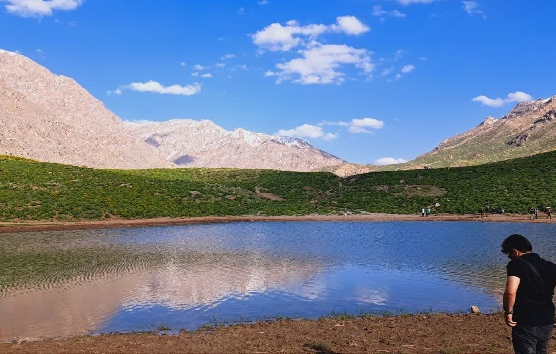 کوه گل دنا