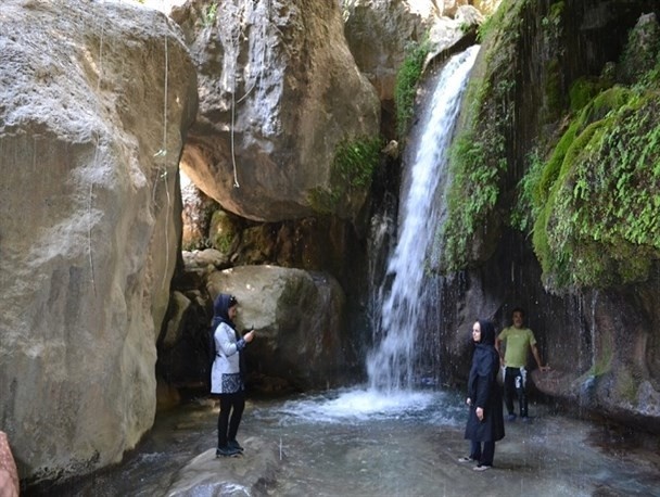 آبشار تنگ تامرادی