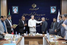 تجلیل از ایثارگران اداره‌کل میراث‌فرهنگی، گردشگری و صنایع‌دستی خوزستان