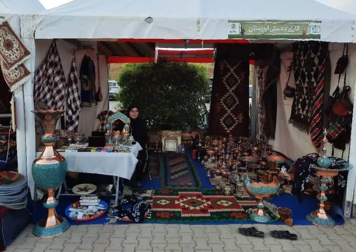 حضور پررنگ صنعتگران لرستان در نمایشگاه صنایع دستی ایران– سلیمانیه در عراق