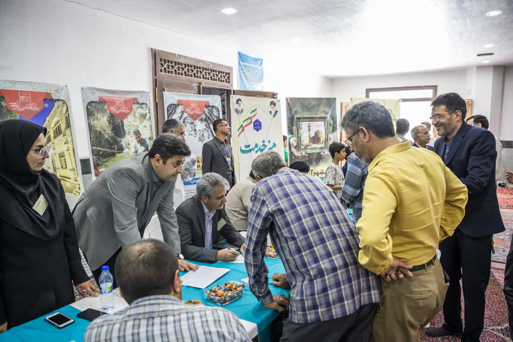 پیوند دل‌های مردم با مهر و عدالت/میز خدمت میراث فرهنگی در نماز جمعه بیرجند برگزار شد