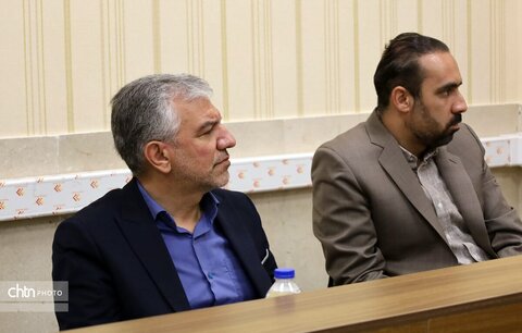 حضور وزیر میراث فرهنگی در شرکت توسعه گردشگری ایران
