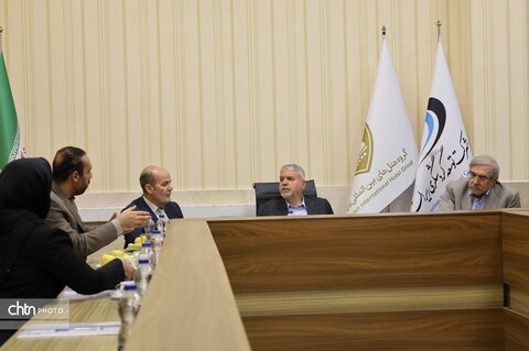 حضور وزیر میراث فرهنگی در شرکت توسعه گردشگری ایران