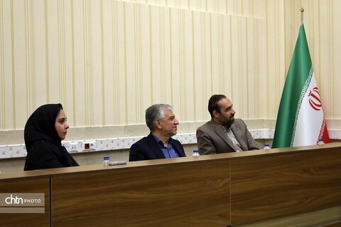 حضور وزیر میراث فرهنگی در شرکت توسعه گردشگری ایران