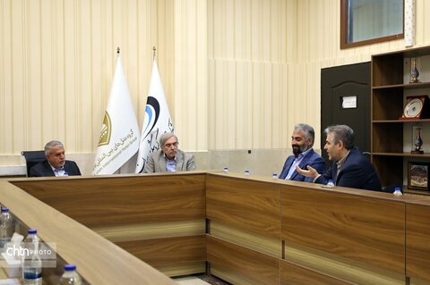 حضور وزیر میراث فرهنگی در شرکت توسعه گردشگری ایران