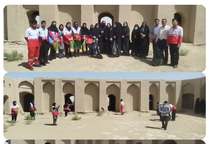 پاکسازی ارگ تاریخی خان ملک کیانی شهرستان هیرمند به مناسبت هفته میراث فرهنگی پاکسازی ارگ تاریخی خان ملک کیانی شهرستان هیرمند به مناسبت هفته میراث فرهنگی