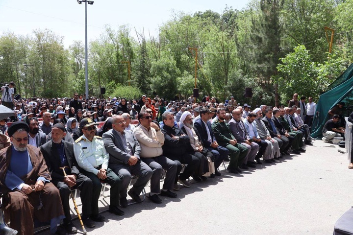 چهارمین جشنواره نذر گلاب کلاته رودبار دامغان برگزار شد