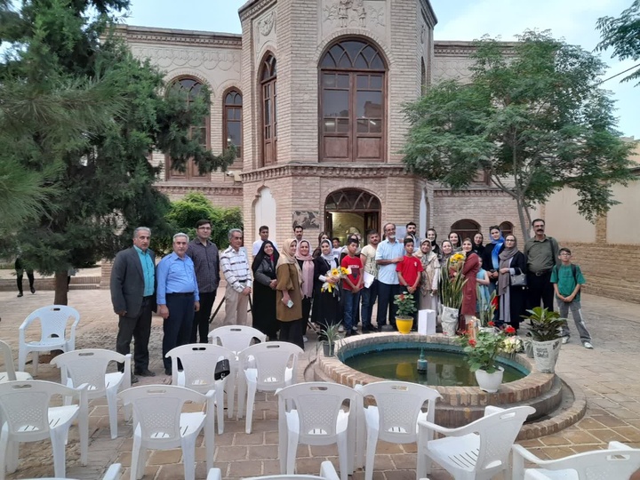 نمایشگاه عکس و طراحی آثار تاریخی شهرستان گرمسار برگزار شد