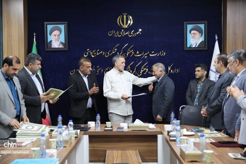 آیین تقدیر از ایثارگران اداره‌کل میراث‌فرهنگی، گردشگری و صنایع دستی خوزستان