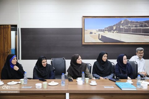 آیین تقدیر از ایثارگران اداره‌کل میراث‌فرهنگی، گردشگری و صنایع دستی خوزستان