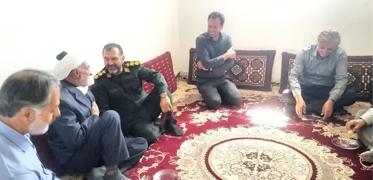 گرامیداشت هفته میراث‌فرهنگی در قاین با دیدار از خانواده شهید غلامرضا نصرالهی