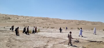 بیابان لوت در گرمای ۴۷ درجه پاکسازی شد