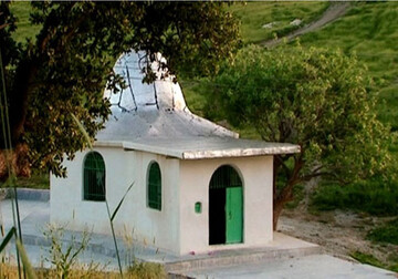 مرمت مسجد تاریخی کاشتر در سال‌جاری ادامه می‌یابد