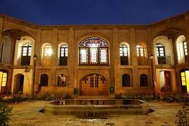 عمارت منصوری ملایر پس از سال‌ها در مسیر احیا قرار گرفت