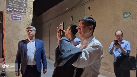 بازدید سفیر چین از بافت تاریخی شهر یزد