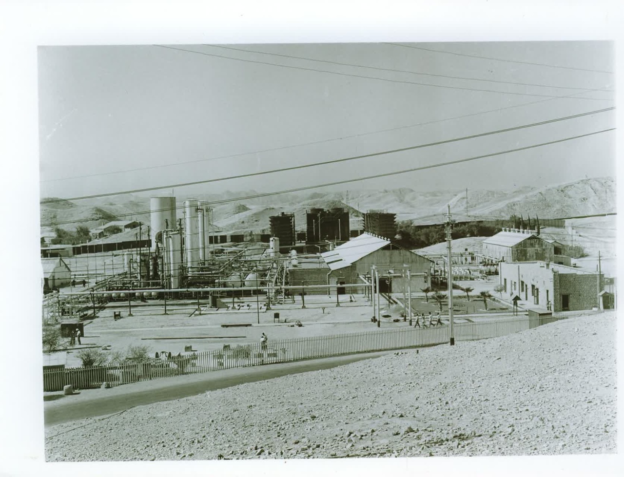 فوران گنجینه نفت ایران، در سحرگاه پنج خرداد مسجدسلیمان