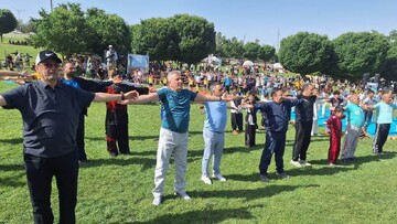 تصاویری از همایش بزرگ پیاده روی در قزوین