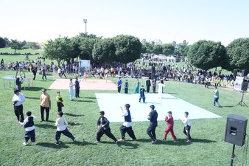 همایش بزرگ پیاده روی خانوادگی در منطقه نمونه گردشگری باراجین